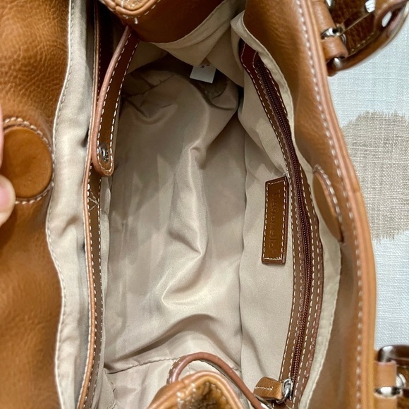 TIGNANELLO, NWOT, STYLISH BROWN LEATHER TOTE WITH DOUBLE HANDLES. - Picture 9 of 9